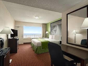 Inn Quality Daytona Oceanfront